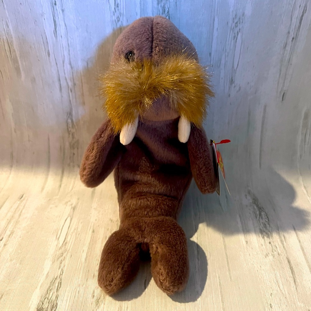 Ty Beanie Baby Jolly the Walrus 1996